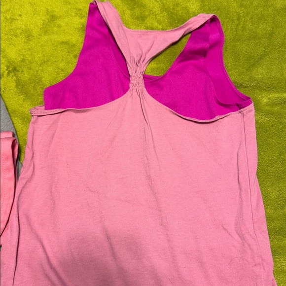 Girls Athletic Under Armour Graphic Tee, tanks and Shorts Set Sz photos for Sz - Picture 10 of 13